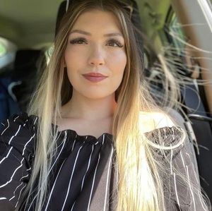 Meet your Posher, Desiree-anne